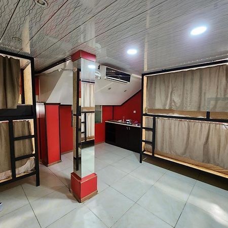 Gallary Hostel Tbilisi ภายนอก รูปภาพ