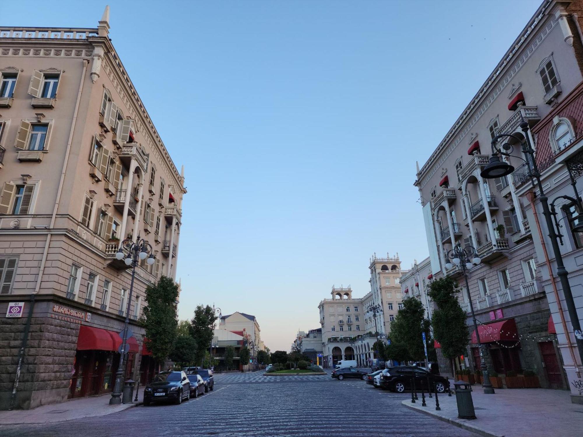 Gallary Hostel Tbilisi ภายนอก รูปภาพ