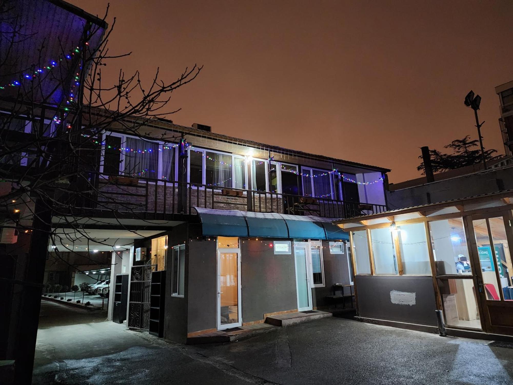 Gallary Hostel Tbilisi ภายนอก รูปภาพ