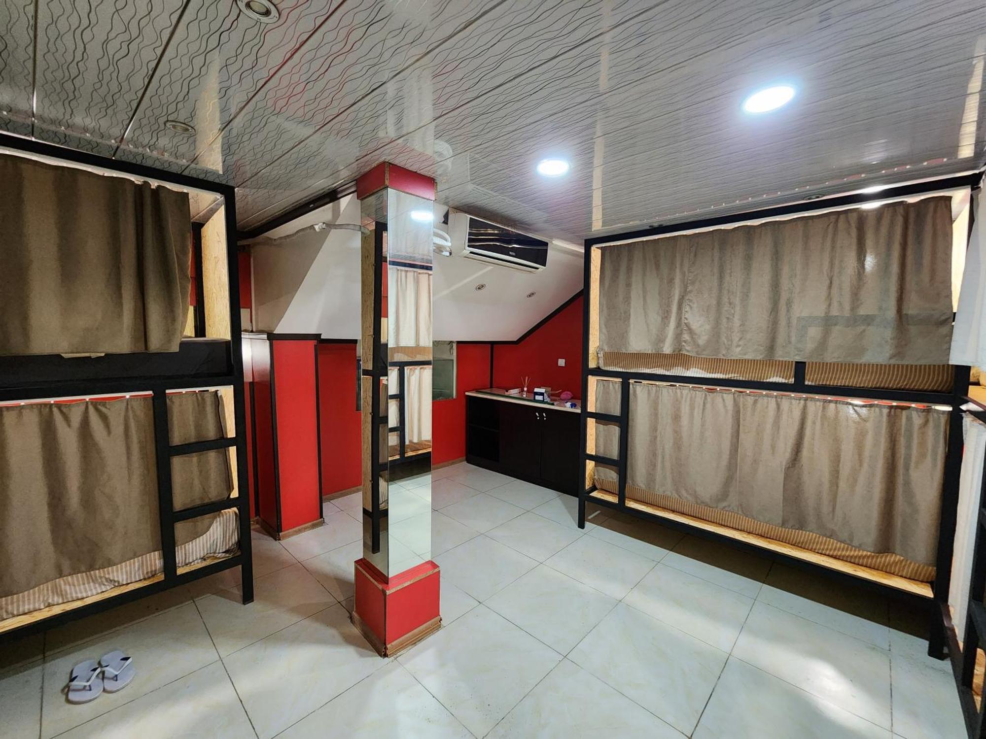 Gallary Hostel Tbilisi ภายนอก รูปภาพ