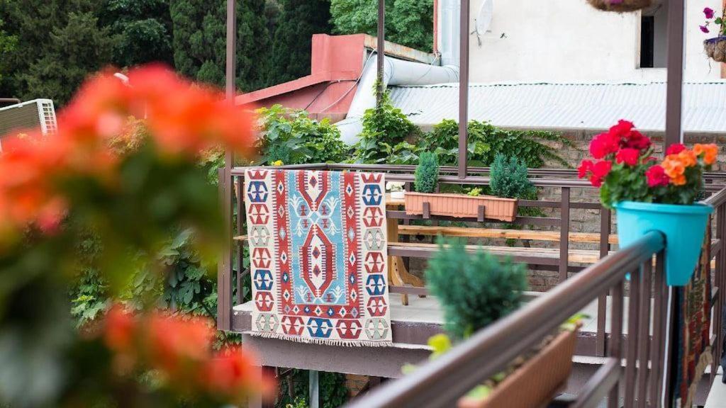 Gallary Hostel Tbilisi ภายนอก รูปภาพ
