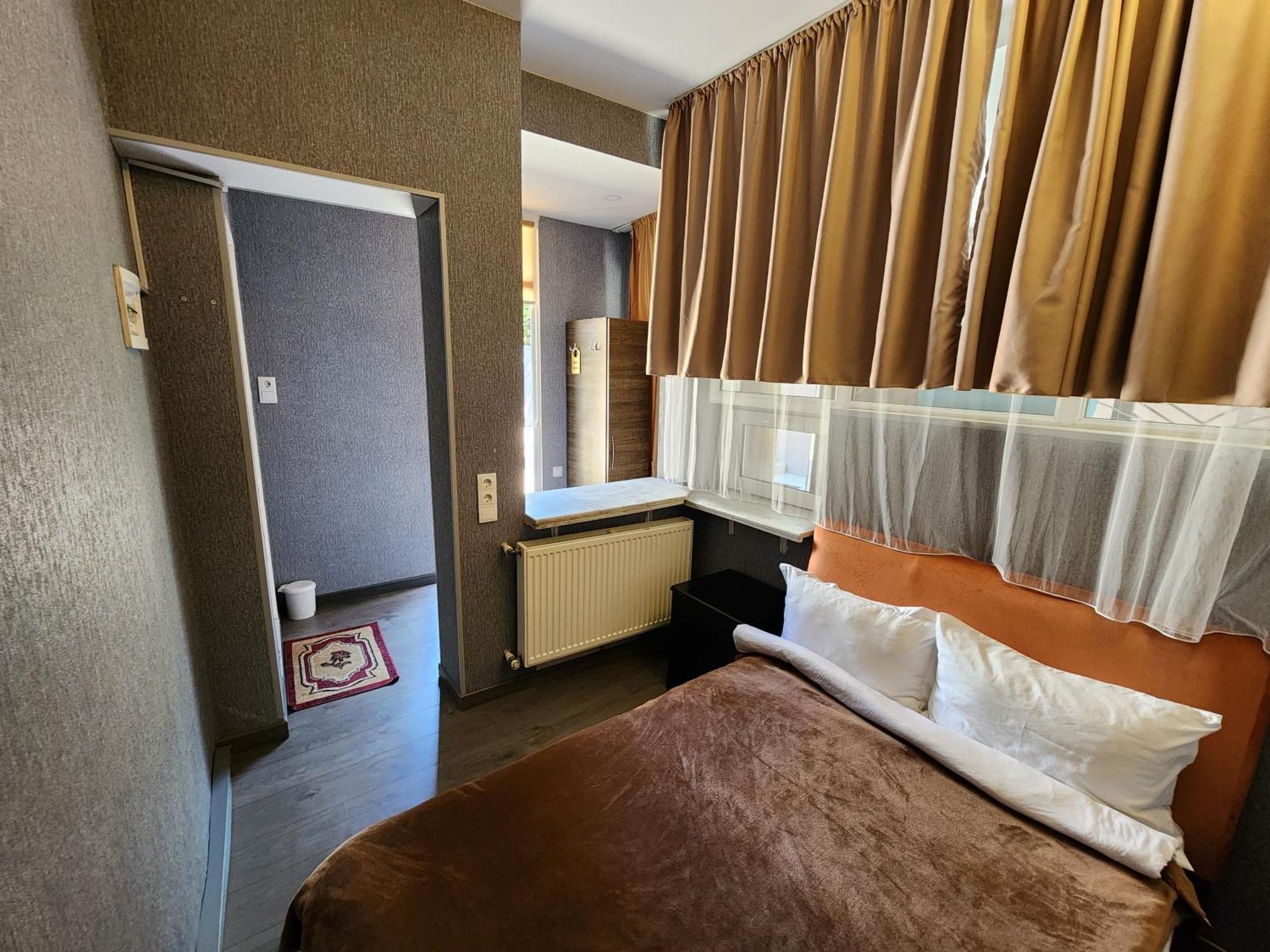 Gallary Hostel Tbilisi ภายนอก รูปภาพ
